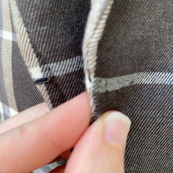 π³ HOST PICK! π² Black and Off-White Plaid Blazer - Picture 3 of 10